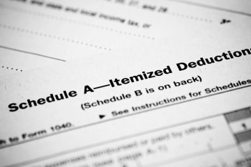 Itemizing vs. Standard Deduction: Five Tips to Help You Choose